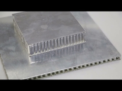 Płyta aluminiowa o strukturze plastra miodu o szerokości 1250 mm, ognioodporna, powlekana PVDF