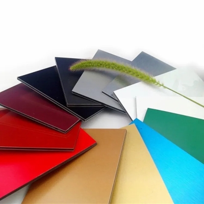 2mm 4mm PE Aluminiowy panel kompozytowy Błyszcząca matowa aluminiowa płyta kompozytowa