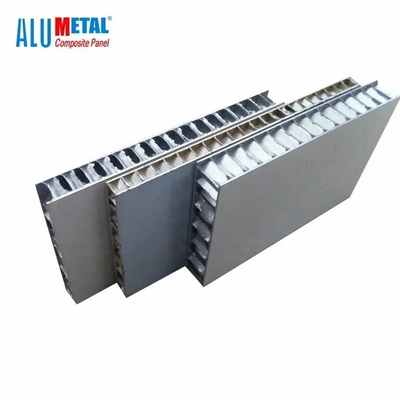 Odporny na korozję aluminiowy panel o strukturze plastra miodu 0,5 - 3,0 mm do użytku na zewnątrz