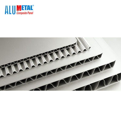 B1 Ognioodporne aluminiowe panele sidingowe z PE o grubości 0,5 mm, antystatyczna, gruba blacha aluminiowa