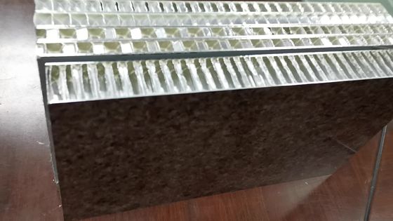 Kompozytowy panel z kamienia o strukturze plastra miodu 100 mm Wytłaczany marmur 1575 mm Zewnętrzny B1 FR