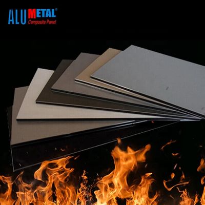 A2 Ognioodporny czarny aluminiowy panel kompozytowy Acm 4x8 arkuszy Ściana zewnętrzna 6000 mm