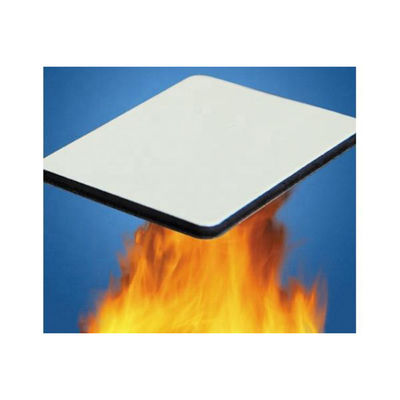 0,50 mm B1 Architektoniczny ognioodporny aluminiowy panel kompozytowy Powłoka PVDF o grubości 3000 mm