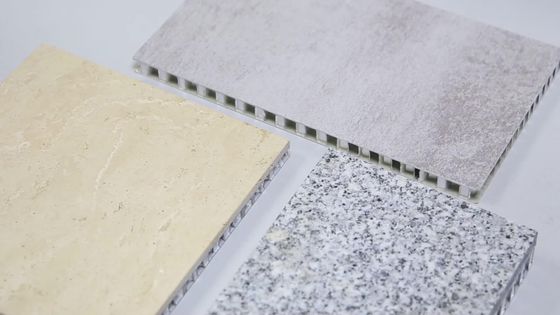 Panel o strukturze plastra miodu z aluminium z powierzchnią PE 0,7 mm Arkusz 2000 mm Stop 6000